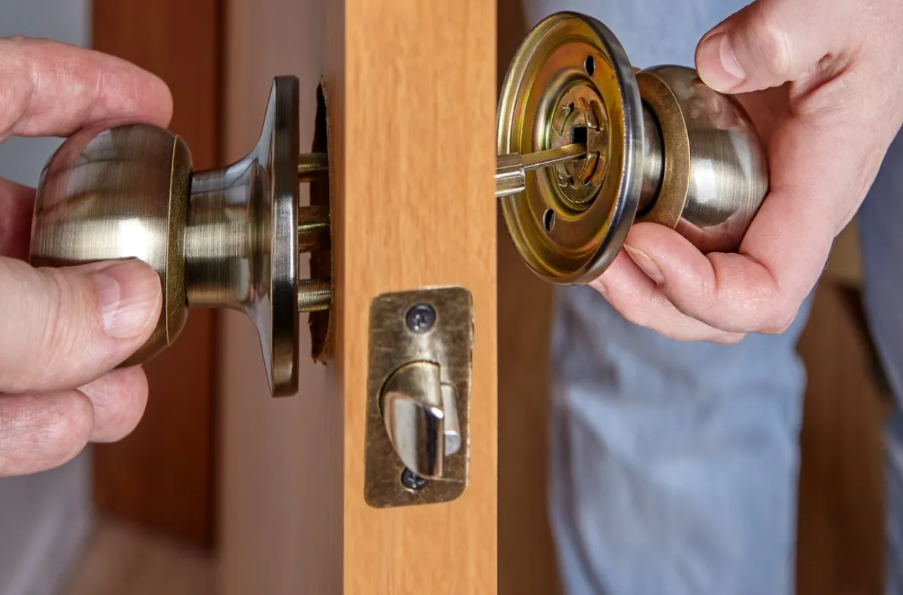 Lock and key replacement service coverage in Columbus, Ohio.
