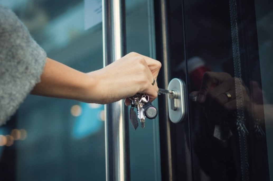 commercial locksmith service